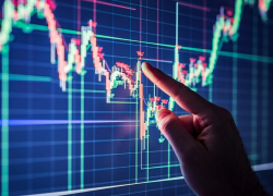 Смелой камышинской пенсионерке захотелось острых ощущений на бирже - эту слабину учуял телефонный мошенник 