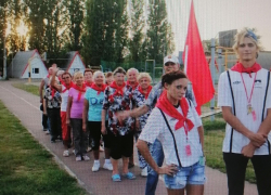 100 бабушек и дедушек поедут в "возрастную" смену в детский лагерь "Солнечный" в Камышине, за чей счет - неизвестно