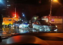 Камышане показали в соцсетях очередную аварию на самом неблагополучном перекрестке города