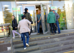 Электромеханик из Камышина в здравом уме повиновался телефонному мошеннику и дал негодяю вывести со своей карты 700 тысяч!