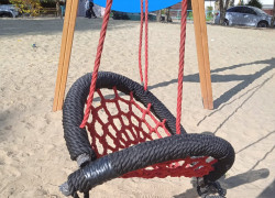 В Камышине изуродовали игровую площадку имени погибшего героя СВО Максима Ивченко, которую за свой счет установили родители бойца-разведчика (ВИДЕО)