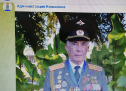 Бессменный председатель совета ветеранов Камышина Юрий Ефременко встретил свое 85-летие "во всеоружии", на "боевом" посту 