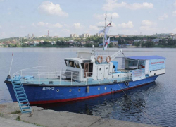 "Флотилия плавучих университетов" пришвартовалась в Камышине