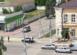 "Что за автобусы с омоновцами мы видим в центре Камышина, почему перекрыты улицы в бухте?" - камышанка