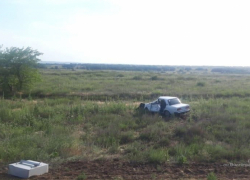 Дама за рулем чудом осталась жива, врезавшись в опору камеры видеофиксации на московской трассе