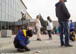 В Камышине сегодня, 25 апреля, в первый день всероссийской акции "Георгиевская ленточка - 2023", горожанам раздадут ленточки у ДК "Текстильщик"