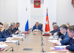 Ранняя жара в регионе и противопожарные меры - эти темы стали главными на совещании Андрея Бочарова с подчиненными