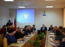 Депутаты Камышинской городской думы отправляются "штудировать" бюджет в большой зал заседаний