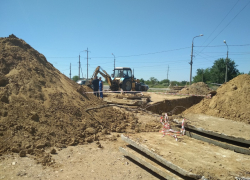 Получив тайм-аут с отключением горячей воды, коммунальщики Камышина приступили к неотложным ремонтам на теплотрассах