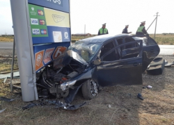 В жутком ДТП в Волгоградской области погибла женщина и попали в больницу трое маленьких детей