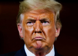 Трамп сидит на двух стульях: ЦРУ тайно помогает Украине бить дронами по российским НПЗ, - "Блокнот - Россия"