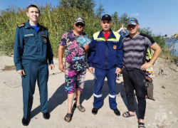 В наступившую в канун осени жару сотрудники МЧС вновь отправились на водные объекты инструктировать купальщиков в Волгоградской области