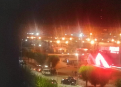 Камышане обсуждают в соцсетях ДТП у ресторана-бара "Русский" - одна из машин от удара отлетела на тротуар