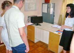 В следственном изоляторе Волгоградской области поздравили молодоженов, решивших не откладывать бракосочетание