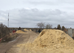 Ужасы паводка: в город Котово Волгоградской области с размытого кладбища принесло фрагменты тел покойников