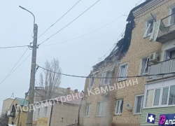 Что известно о состоянии пострадавших во "взорвавшемся" подъезде МКД в Камышинском районе? (ВИДЕО)