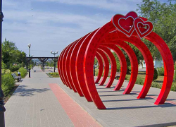 Минувшей ночью в Камышине на улице Терешковой сгорело 3 мусорных контейнера