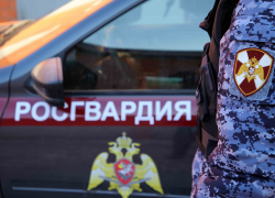 В Камышине росгвардейцы задержали 39-летнего "удальца", укравшего банковскую карту