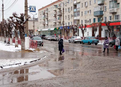 Инспекторы ГИБДД привлекли к ответственности водителя подшофе, водителя-лихача и пешеходов-нарушителей