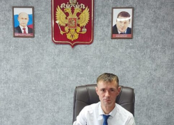 По какому случаю глава поселения сел за руль трактора в Камышинском районе