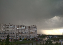 В Камышине град захватил окраину города - третий городок