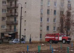 Зачем пожарные, спасатели и полиция срочно прибыли к девятиэтажке по улице Воинов-Интернационалистов в Камышине?