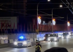 Эффектный проезд кортежа Путина по ночному Волгограду сняли на камеры, - "Блокнот Волгограда" (ВИДЕО)