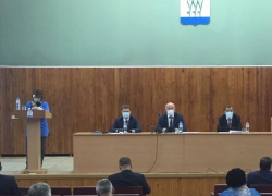 В мэрии Камышина решили утверждать коллегиально прогноз по финансам на будущие периоды, чтобы избежать "дыр" в бюджете