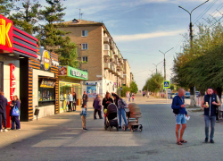 Всю первую неделю октября в Камышине стоит такая теплынь, что можно не снимать шорты