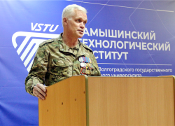 "Он говорил очень просто, без пафоса, о том, что "за ленточкой" люди становятся братьями"...