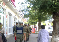 Жители Волгоградской области назвали необоснованной выплату членам избирательных комиссий