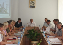 Вслед за Госдумой думы региона и Камышина получили запросы о раскрытии выплат к пенсиям депутатов и чиновников