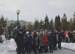 Три митинга прошли в Камышине в День Победы в Сталинградской битве