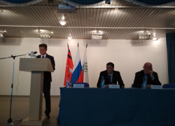 В Камышине глава Станислав Зинченко начал годовой отчет перед населением