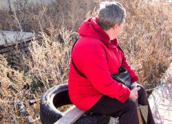 Как в Волгоградской области пенсионерка собрала в коробку из-под обуви 400 тысяч "на проверку"...