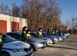 По какому случаю в ОГИБДД Камышина сегодня, 17 ноября, прошел строевой смотр