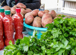 Цены вынуждают жителей переходить на рис, картошку и макароны 