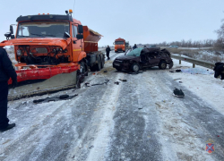 Девушка и подросток погибли в страшной аварии на заснеженной трассе  на Левобережье сегодня, 20 декабря, 2-летняя малышка чудом выжила