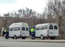 В Камышине скандальный маршрут по "двойке" достался ИП Давудова Гюнай Абгюль Кызы, а по "шестерке" не хочет "ездить" никто