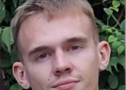 В Камышине разыскивают голубоглазого парня в черной куртке