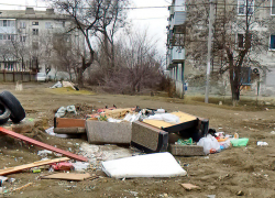 На сайте администрации Камышина опубликован запрет на выбрасывание в мусорные контейнеры крупногабаритных бытовых отходов - под угрозой штрафов