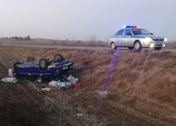 На дороге Камышин – Волгоград водители «шестёрок» улетают в кювет: двое в больнице