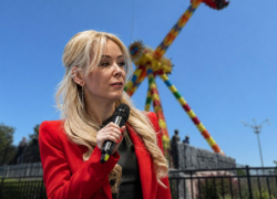Зачем Екатерину Мизулину пригласили прокатиться на экстремальном аттракционе в Волгограде?