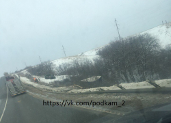 Пользователи выложили в соцсетях снимок ДТП в Камышинском районе на трассе Волгоград-Саратов-Сызрань