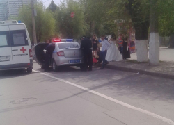 В ДТП попала машина свадебного кортежа, в которой ехала невеста