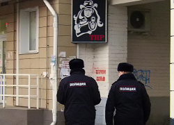 Уважаемая администрация, когда отвратительные "наскальные росписи" уберут с улицы Ленина в Камышине? - камышанка