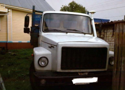 Жуткая авария унесла жизнь водителя самосвала, врубившегося в ограждение