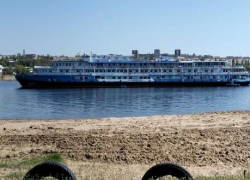 Какие требования Роспотребнадзора выполняются на пляже у здания администрации Камышина