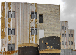 Андрей Бочаров сделал заявление по новой поликлинике в Камышине: строительство будут завершать, какой теперь срок сдачи - пока не уточняется 