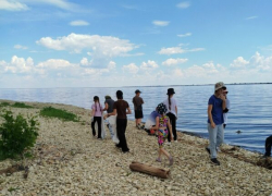 В Камышинском районе очистили берег у "Козьей балки", где может открыться лучший местный пляж для камышан